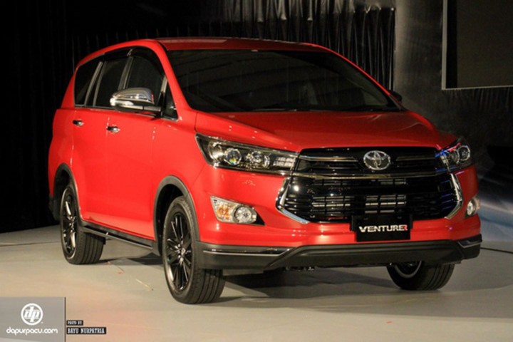 Toyota Innova Venture gia tu 653 trieu sap ra mat VN